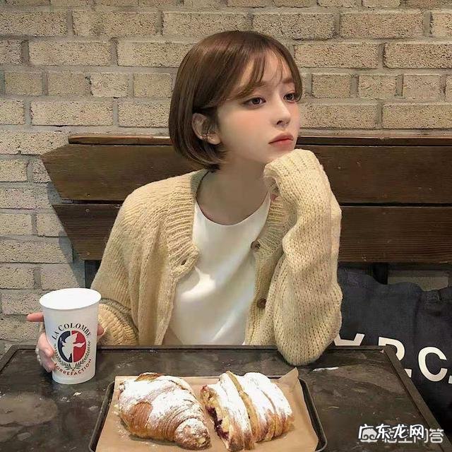 脸圆又大的女生适合什么发型