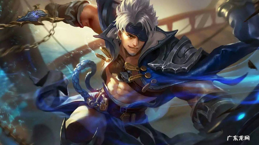 夏侯惇暴击10000出装