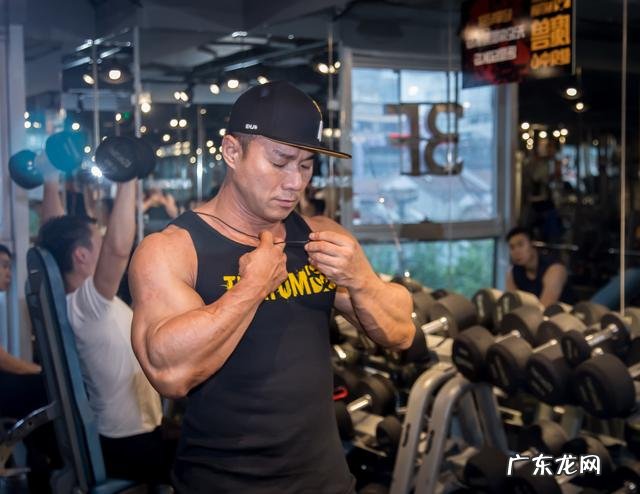 肌肉长不大，加大重量能增长肌肉吗