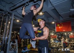 肌肉长不大，加大重量能增长肌肉吗