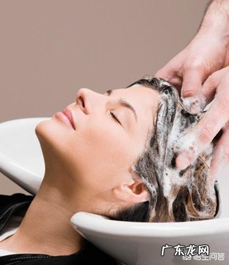 经常掉头发且头发干枯,静电很大,该怎么护理