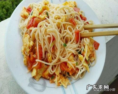 拌面怎么做比较好吃,是拉面的一种吗?