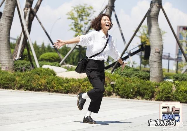 作为一个喜欢拍照的妹子，街拍你会选择什么服装出镜？