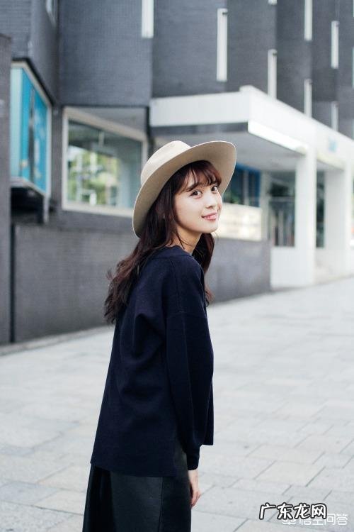 作为一个喜欢拍照的妹子，街拍你会选择什么服装出镜？