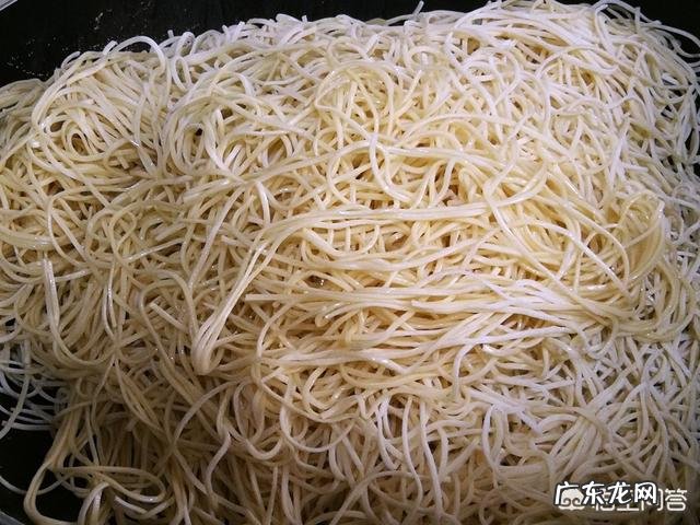 炒面有没有既好吃又不费油的做法呢