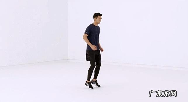 最近因为疫情，在家原地跑步有锻炼的效果吗？每天早晚各一个小时？