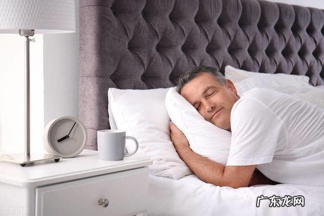 六十到八十岁的老年人,应该注意哪些健康问题呢