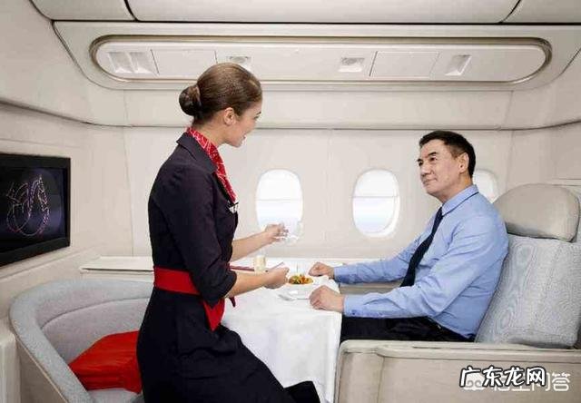 普通舱的空姐和头等舱的空姐的区别是什么