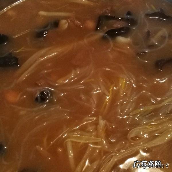 喝胡辣汤打嗝是哪种调料起的作用,怎么回事