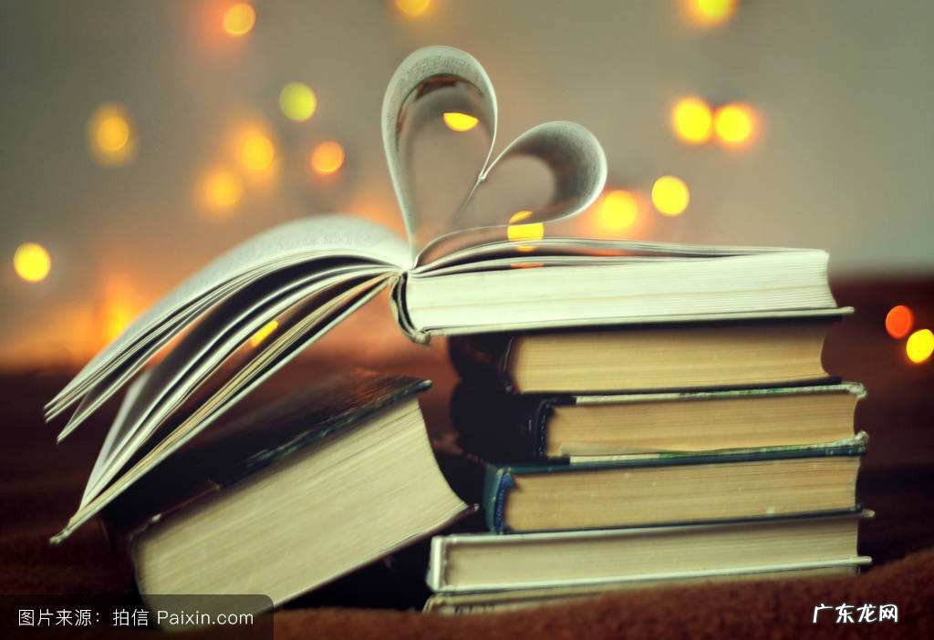 纤纤擢素手的纤纤是什么意思