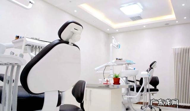 为什么街头牙科诊所拔牙100左右,正规大医院却要1000元