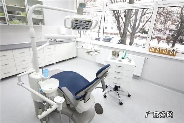 为什么街头牙科诊所拔牙100左右,正规大医院却要1000元