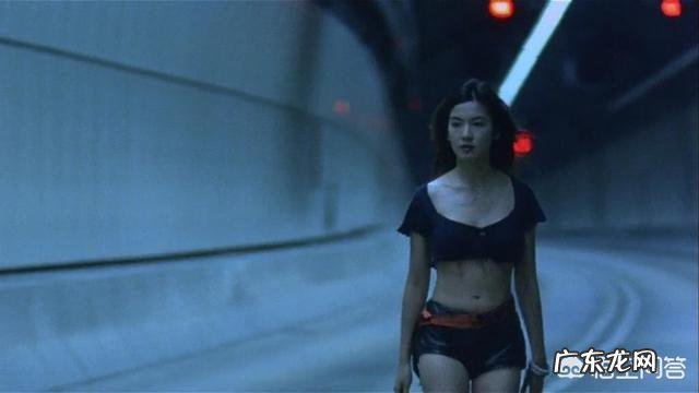 张柏芝搭返港飞机与空姐吵架,被赶下机,对此您什么看法