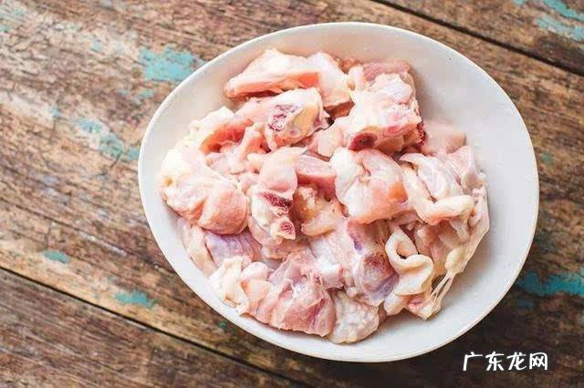 切鸡肉块方法