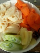 八角煮藕怎么做