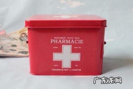 感冒发烧喝什么药？