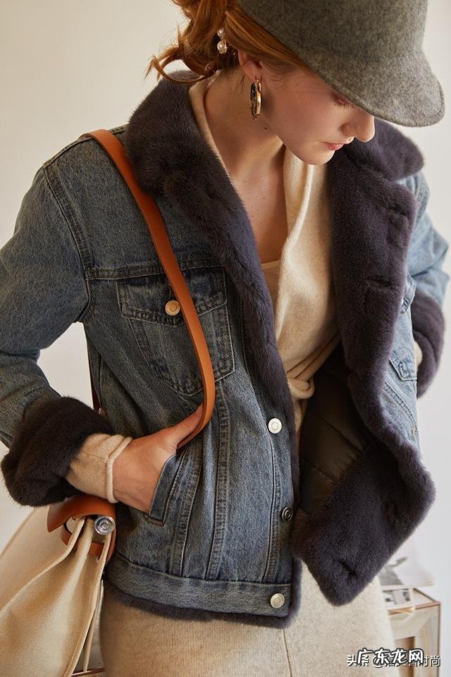 冬季有哪些简约随性的通勤搭配，适合上班和日常穿着？