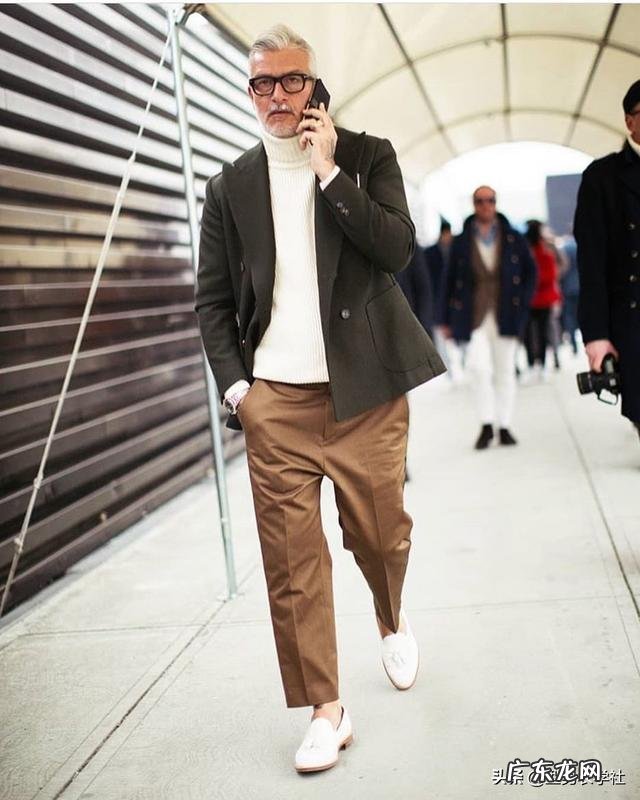 冬季有哪些简约随性的通勤搭配，适合上班和日常穿着？