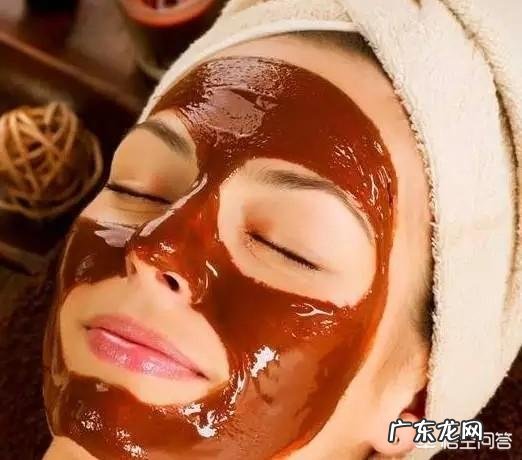 用什么去角质比较好？洗面奶还是角质素？