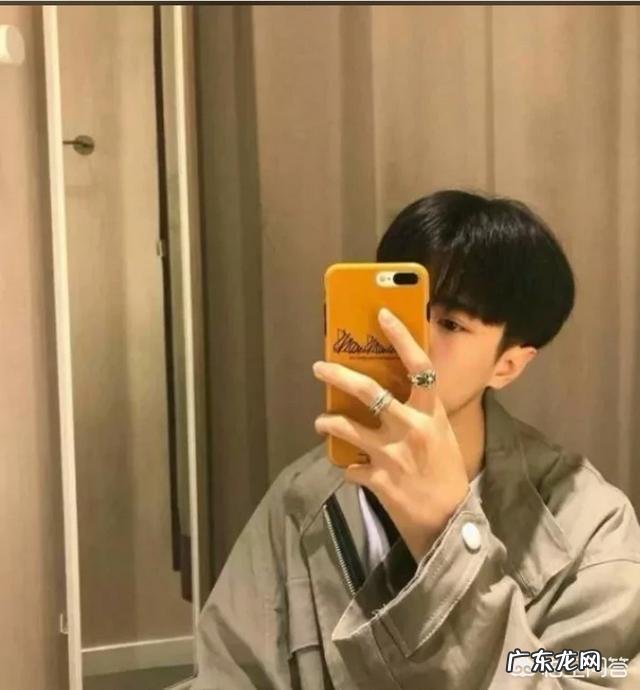 当一个男生给女生发我想你了,男生最想得到什么回复?