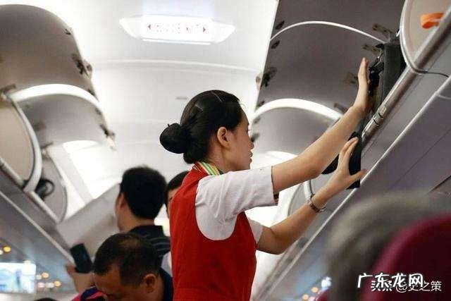 在日本头等舱,空姐是怎样招待乘客的你怎么看