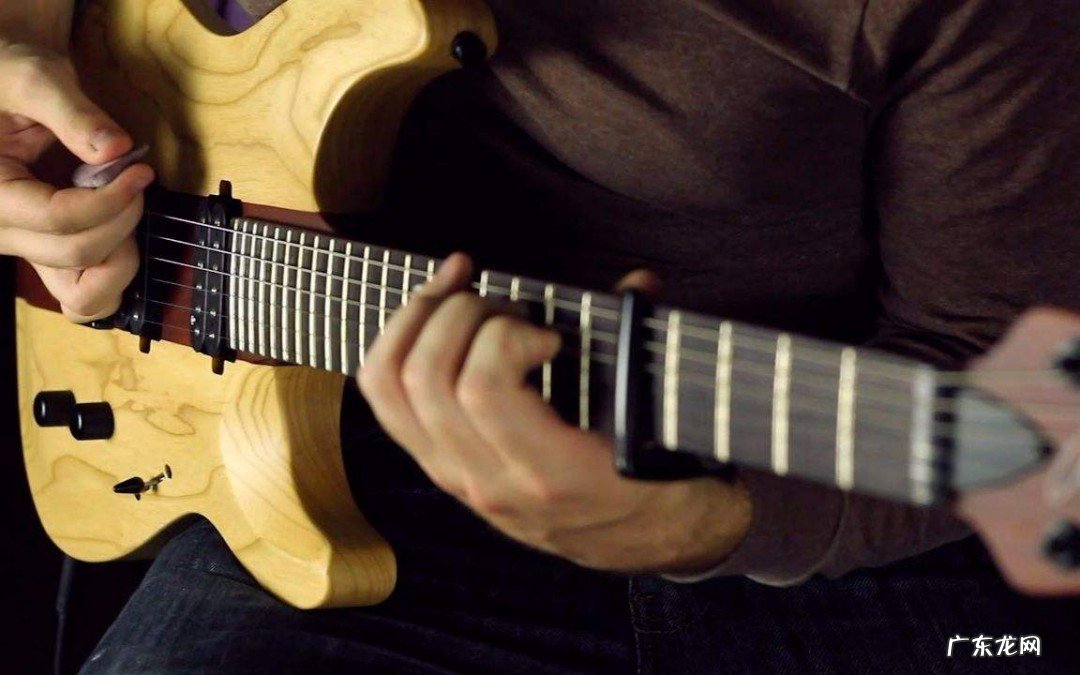 如何快速学吉他