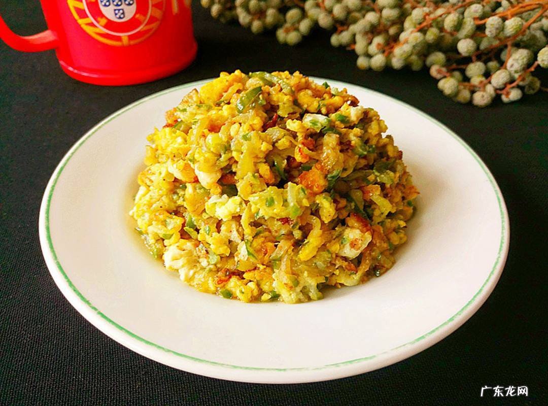 鸡蛋青瓜饭怎么做
