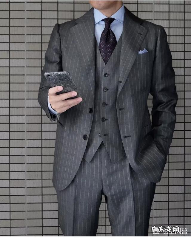 西装应该怎么搭配领带?