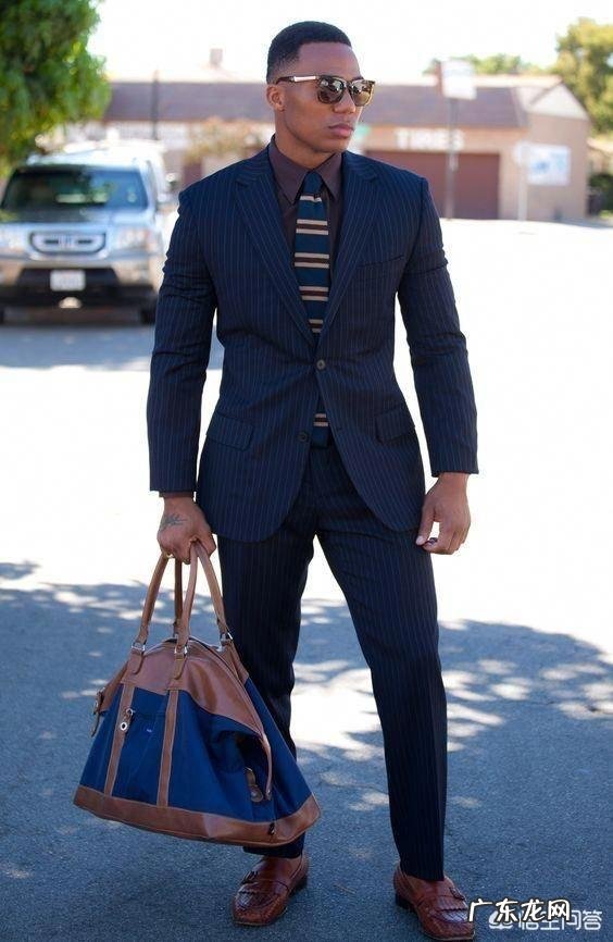 面试,黑色西装配什么领带?