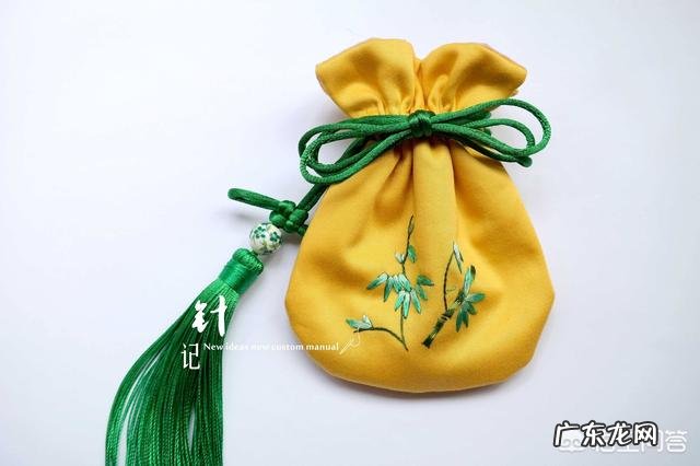 据说《国家宝藏》展出的葡萄花鸟纹银香囊是杨贵妃同款,为什么唐代时香囊这么流行,当时的香囊里都装着什么?