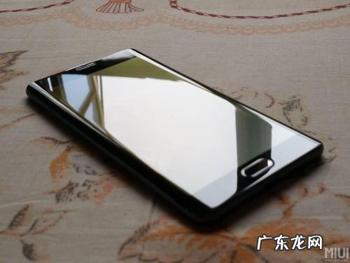 怎么看手机是膜碎了还是屏幕碎了