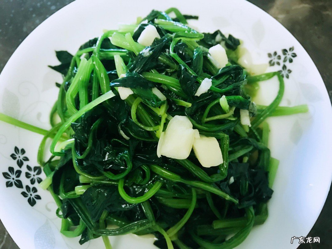 菠菜怎么炒简单