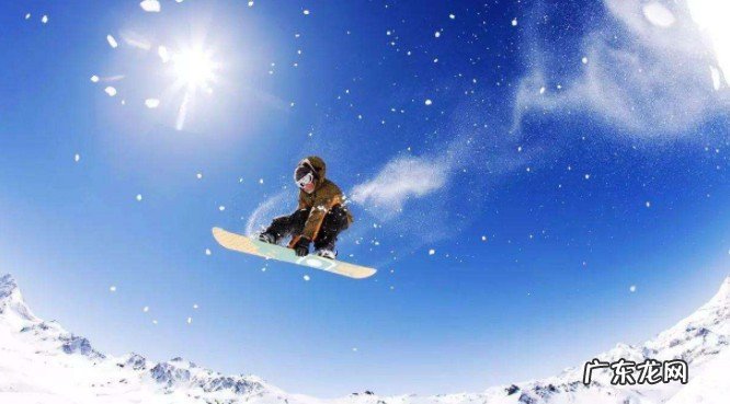 滑雪落叶飘是两个人一起滑吗