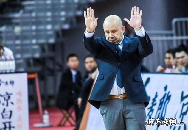 大刀阔斧!北京首钢今夏或发生巨变,第一主帅合同到期,他成主要背锅人,你怎么看?