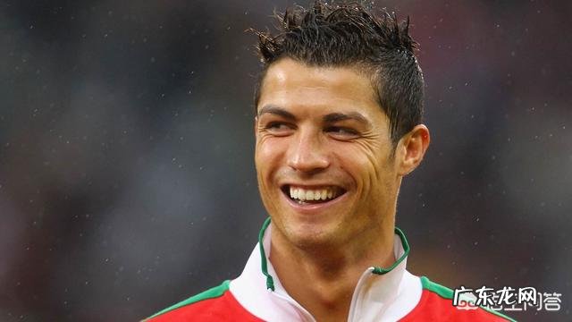 “绝代双骄”梅西、C罗在世界杯淘汰赛首轮双双战败出局,为什么会这样?