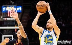 勇士129-105大胜骑士，库里9记三分得到42+9+7杜兰特25分，怎么评价？