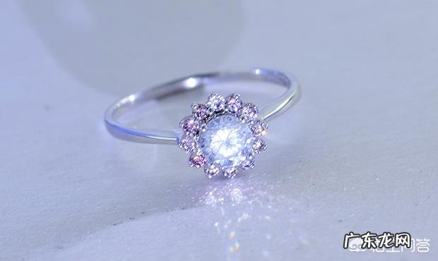 定制结婚钻戒,哪个牌子的比较好?