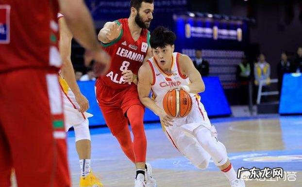 广东对阵广厦,为什么杜峰第一节就派上了之前垃圾时间才打的徐杰?有什么特殊计划吗?