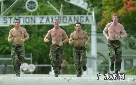 坚持做俯卧撑,对身体会产生什么影响?