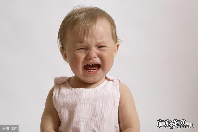 3岁小孩哭的时候,怎样哄他也不停,且总是说同一句话该怎么办?