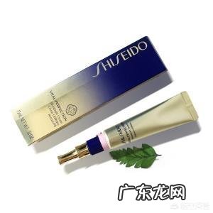 大家都用什么眼霜呢?