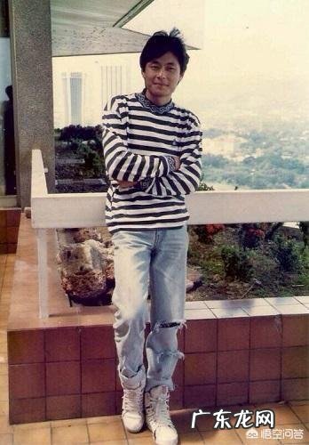 你们喜欢的歌手的成名曲都是哪一首?