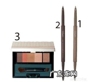 面试时,怎样的妆容最合适?