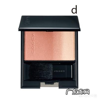 面试时,怎样的妆容最合适?