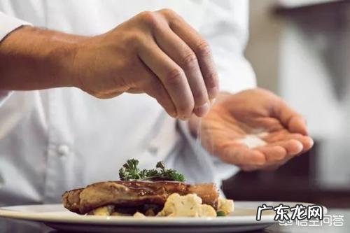 人为什么不能不吃盐,其他动物为什么不吃盐还很健康,吃盐是人类与生俱来的缺陷吗?