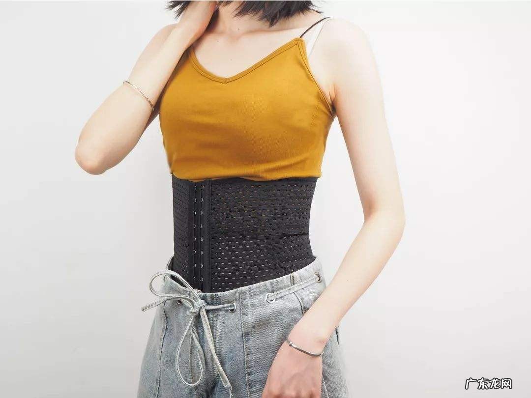 下腹部赘肉怎么减