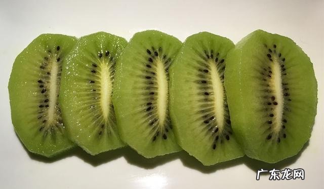 奇异果和猕猴桃是同一种水果吗?如果不是,两者又有何区别?