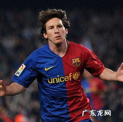 20岁还能练习踢足球,进职业比赛吗?