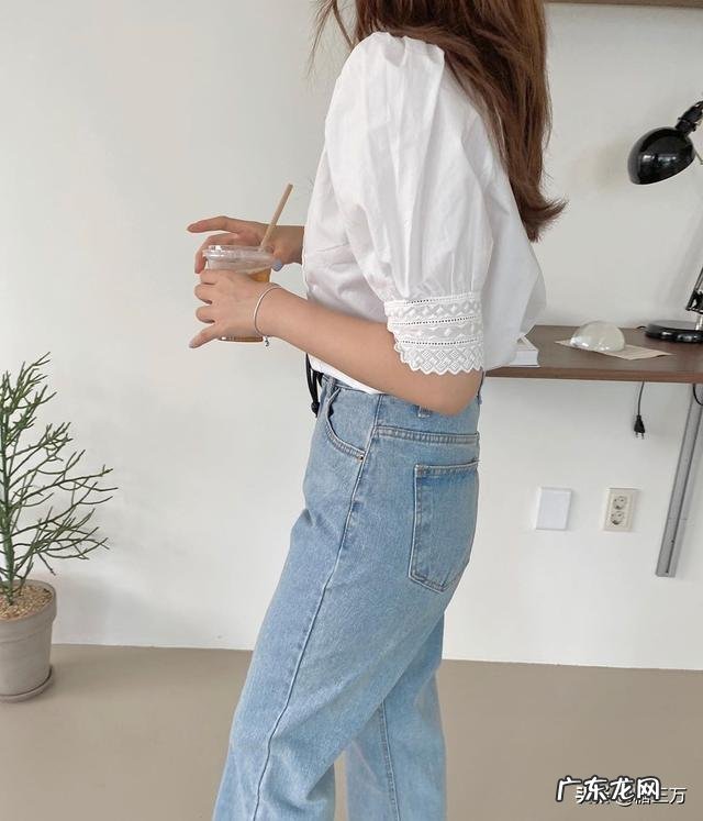 没屁股大腿细适合穿哪种牛仔裤?