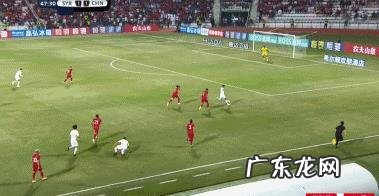 为什么埃克森在恒大时,国内球员众星拱月,而在国家队却孤立无援呢?